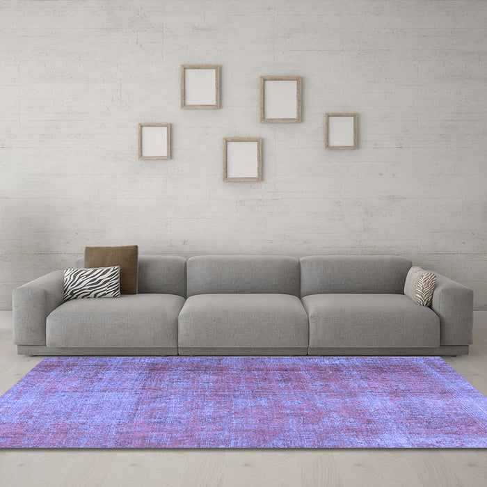 Machine Washable Persian Blue Traditional Rug in a Living Room, wshtr3227blu