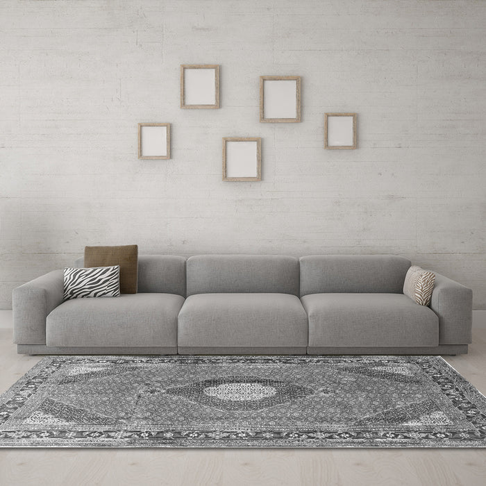 Machine Washable Medallion Gray Traditional Rug in a Living Room,, wshtr322gry