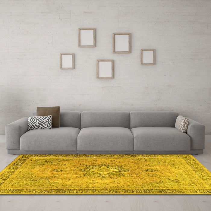 Machine Washable Persian Yellow Traditional Rug in a Living Room, wshtr3232yw