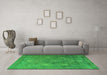 Machine Washable Persian Green Traditional Area Rugs in a Living Room,, wshtr3233grn