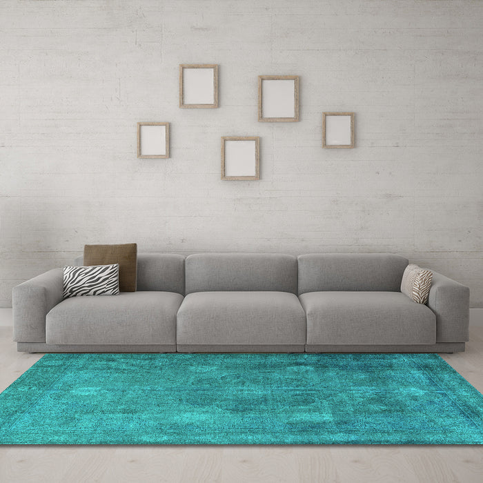 Machine Washable Persian Turquoise Traditional Area Rugs in a Living Room,, wshtr3233turq