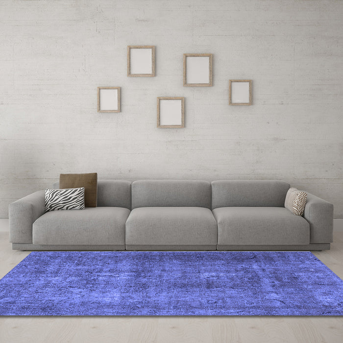 Machine Washable Persian Blue Traditional Rug in a Living Room, wshtr3234blu
