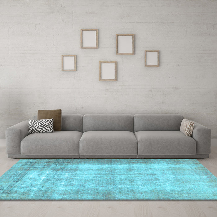 Machine Washable Persian Light Blue Traditional Rug in a Living Room, wshtr3235lblu