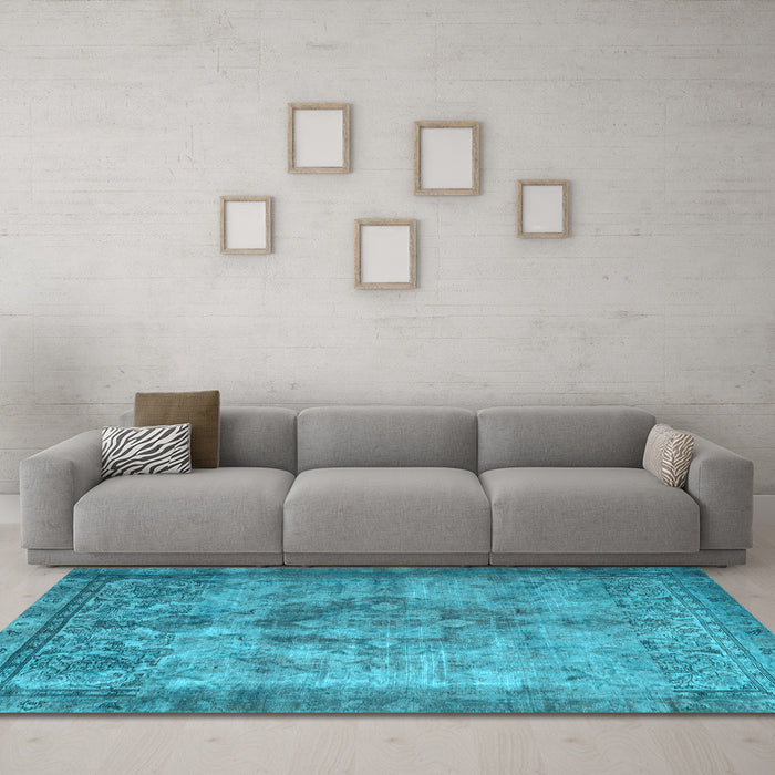 Machine Washable Persian Light Blue Traditional Rug in a Living Room, wshtr3236lblu