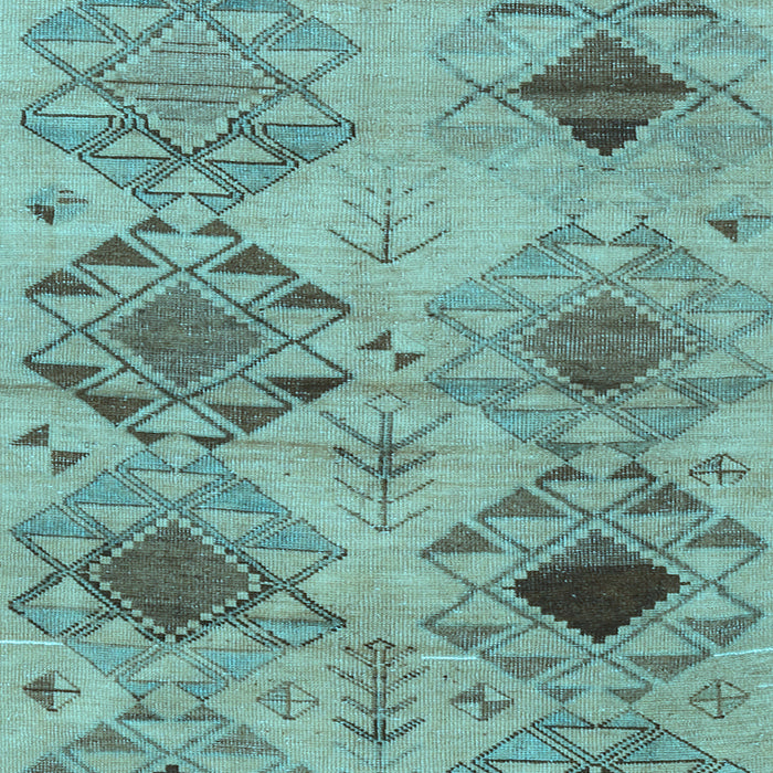 Machine Washable Persian Light Blue Traditional Rug, wshtr3238lblu