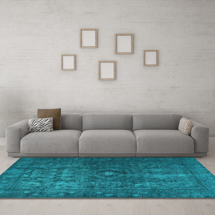Machine Washable Persian Light Blue Traditional Rug in a Living Room, wshtr3240lblu