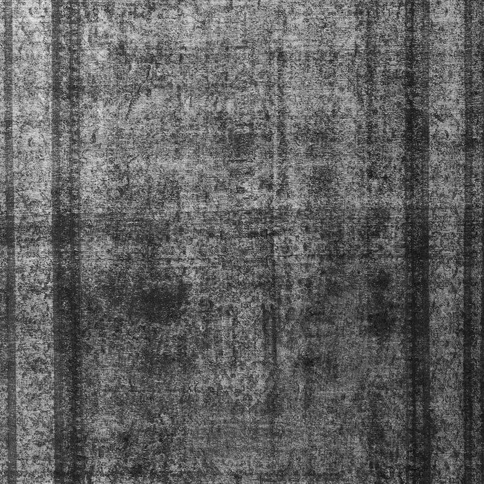 Serging Thickness of Machine Washable Persian Gray Traditional Rug, wshtr3243gry