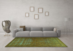 Machine Washable Persian Turquoise Traditional Area Rugs in a Living Room,, wshtr3244turq