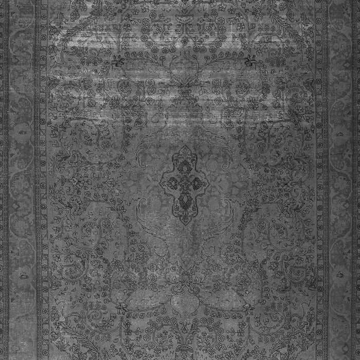 Serging Thickness of Machine Washable Persian Gray Traditional Rug, wshtr3244gry