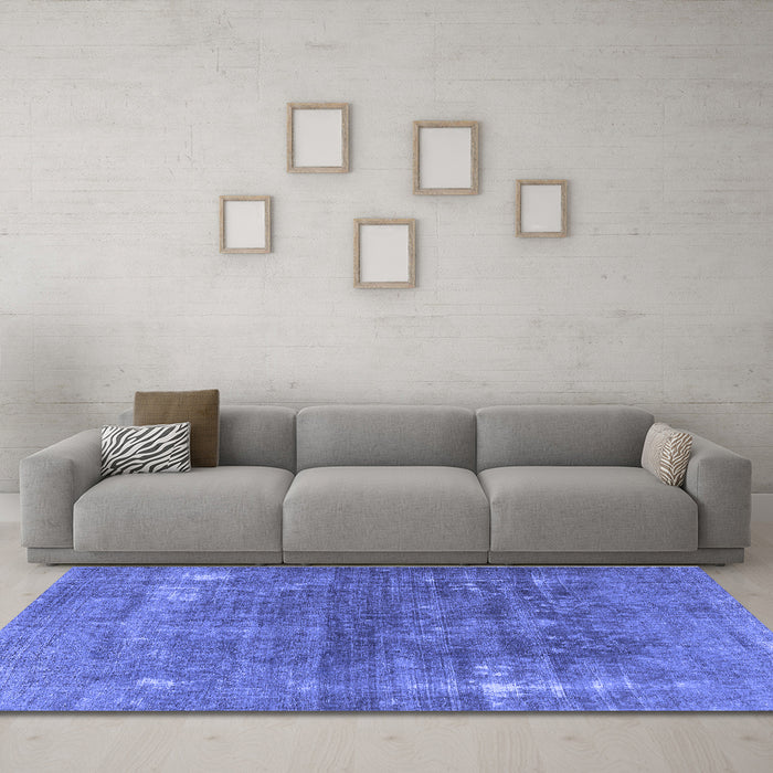Machine Washable Persian Blue Traditional Rug in a Living Room, wshtr3249blu
