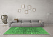 Machine Washable Persian Emerald Green Traditional Area Rugs in a Living Room,, wshtr3249emgrn