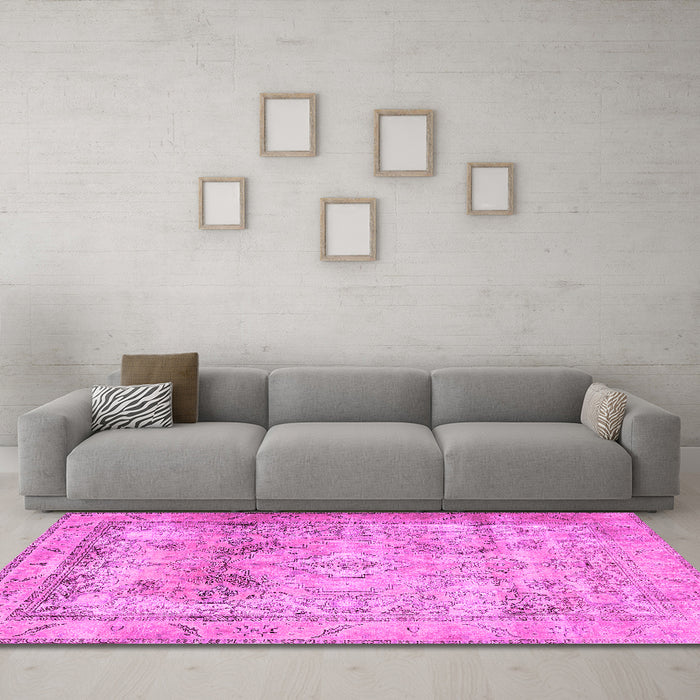 Machine Washable Persian Pink Traditional Rug in a Living Room, wshtr3252pnk