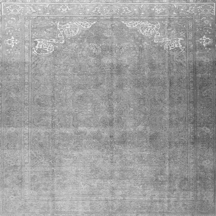 Round Machine Washable Persian Gray Traditional Rug, wshtr3253gry