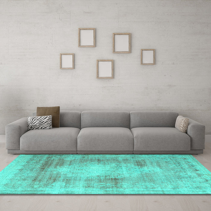 Machine Washable Persian Turquoise Traditional Area Rugs in a Living Room,, wshtr3254turq