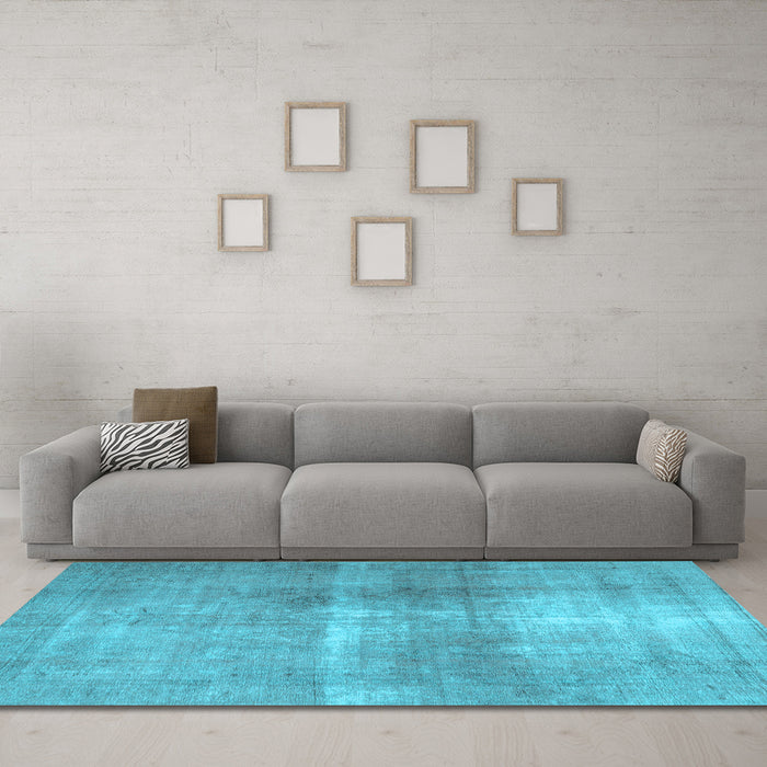 Machine Washable Persian Light Blue Traditional Rug in a Living Room, wshtr3255lblu