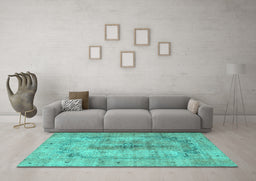 Machine Washable Persian Turquoise Traditional Area Rugs in a Living Room,, wshtr3256turq