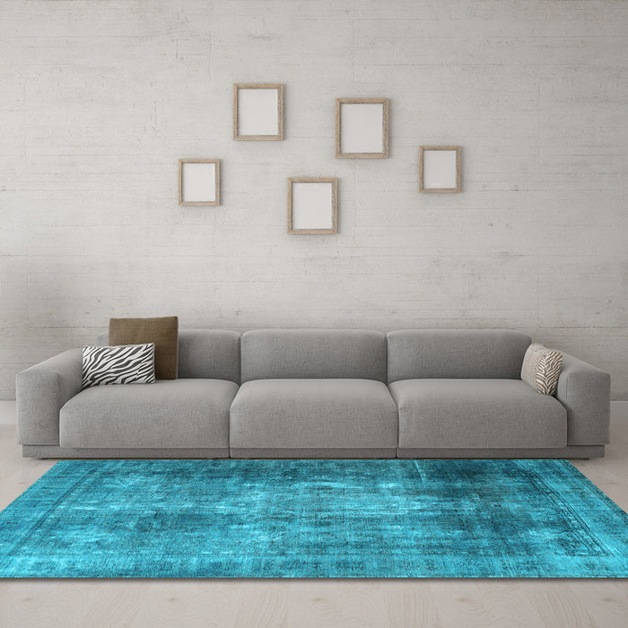 Machine Washable Persian Light Blue Traditional Rug in a Living Room, wshtr3258lblu