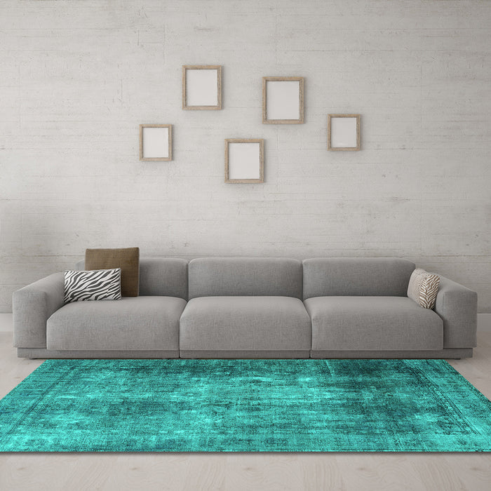 Machine Washable Persian Turquoise Traditional Area Rugs in a Living Room,, wshtr3258turq