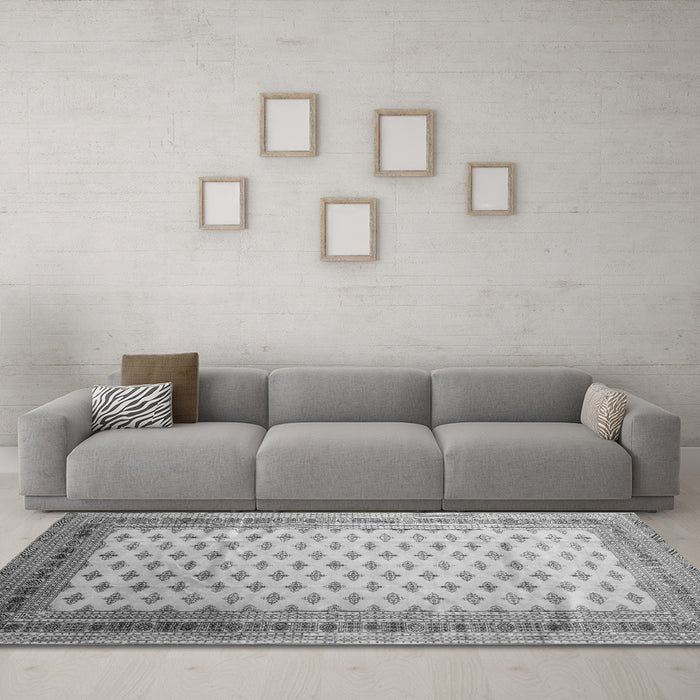 Machine Washable Persian Gray Traditional Rug in a Living Room,, wshtr325gry