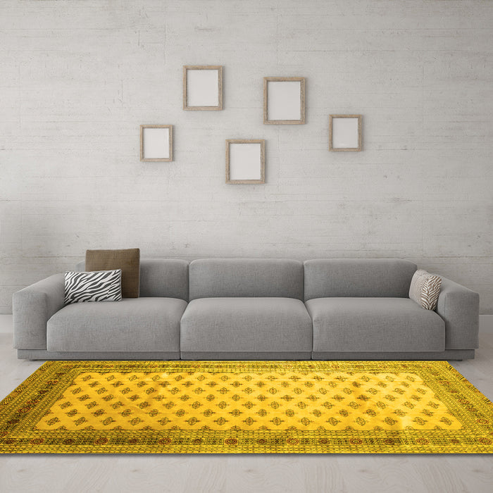 Machine Washable Persian Yellow Traditional Rug in a Living Room, wshtr325yw