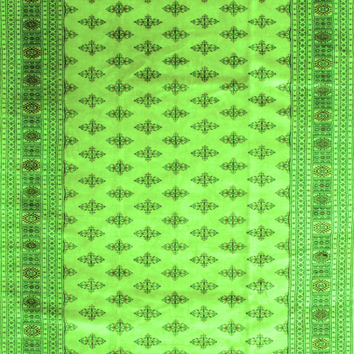 Serging Thickness of Machine Washable Persian Green Traditional Area Rugs, wshtr325grn