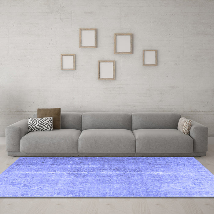 Machine Washable Persian Blue Traditional Rug in a Living Room, wshtr3261blu