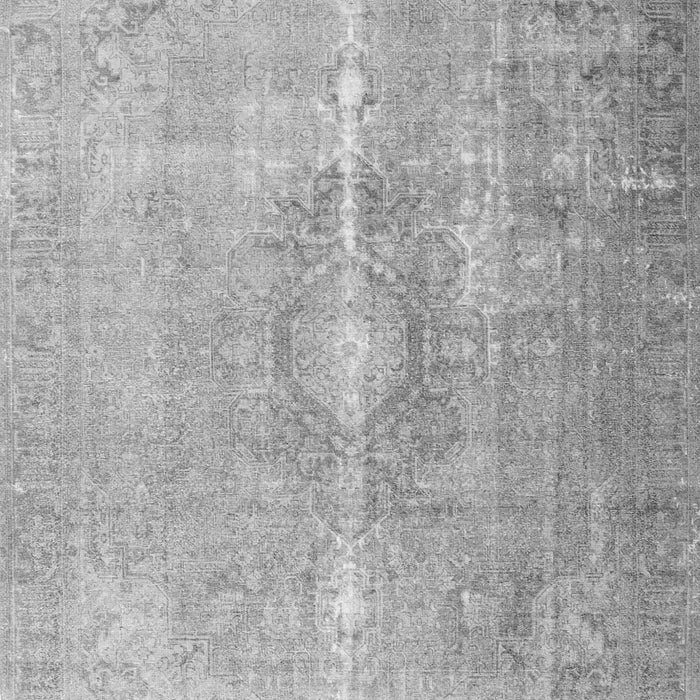 Serging Thickness of Machine Washable Persian Gray Traditional Rug, wshtr3261gry