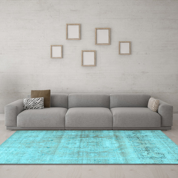 Machine Washable Persian Light Blue Traditional Rug in a Living Room, wshtr3262lblu