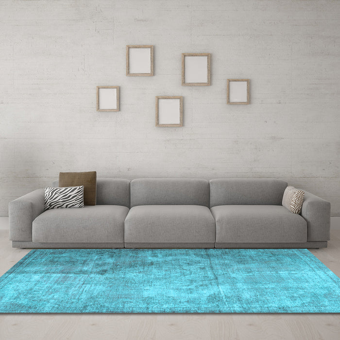 Machine Washable Persian Light Blue Traditional Rug in a Living Room, wshtr3264lblu