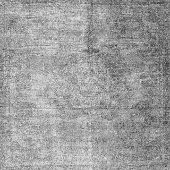 Round Machine Washable Persian Gray Traditional Rug, wshtr3264gry