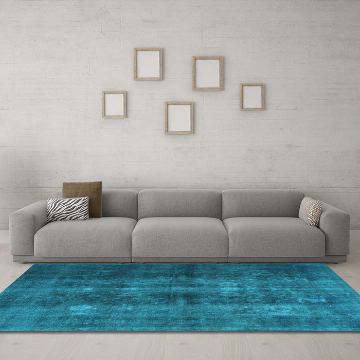 Machine Washable Persian Light Blue Traditional Rug in a Living Room, wshtr3266lblu