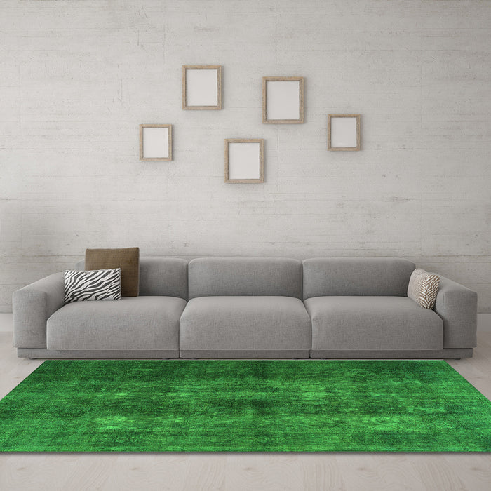 Machine Washable Persian Green Traditional Area Rugs in a Living Room,, wshtr3266grn