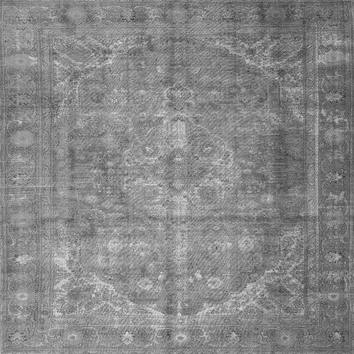 Round Machine Washable Persian Gray Traditional Rug, wshtr3269gry
