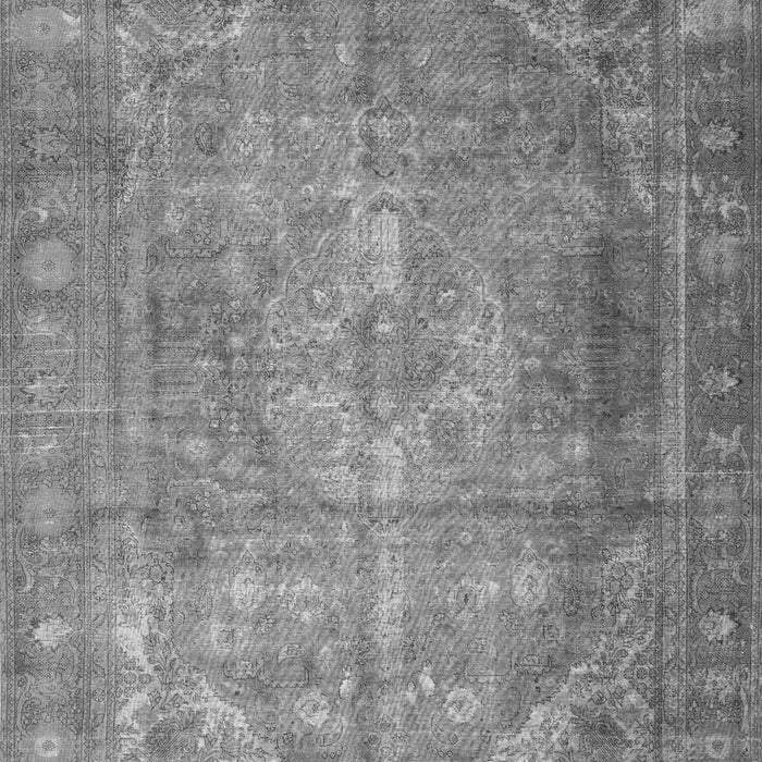 Serging Thickness of Machine Washable Persian Gray Traditional Rug, wshtr3269gry