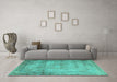 Machine Washable Persian Turquoise Traditional Area Rugs in a Living Room,, wshtr3272turq