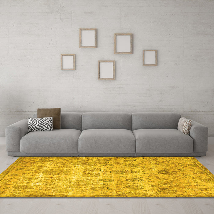 Machine Washable Persian Yellow Traditional Rug in a Living Room, wshtr3273yw