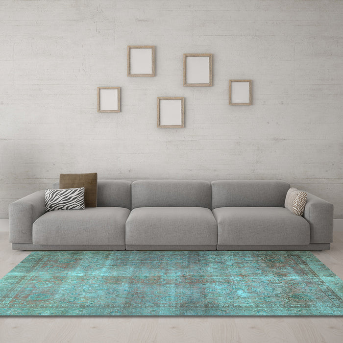 Machine Washable Persian Light Blue Traditional Rug in a Living Room, wshtr3274lblu