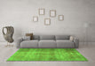 Machine Washable Persian Green Traditional Area Rugs in a Living Room,, wshtr3274grn