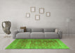 Machine Washable Persian Green Traditional Area Rugs in a Living Room,, wshtr3276grn