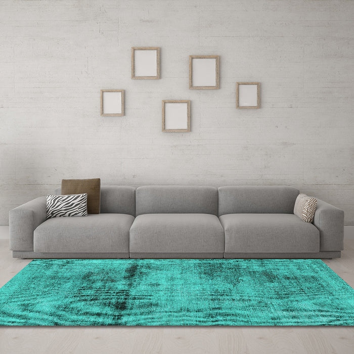 Machine Washable Persian Turquoise Traditional Area Rugs in a Living Room,, wshtr3278turq