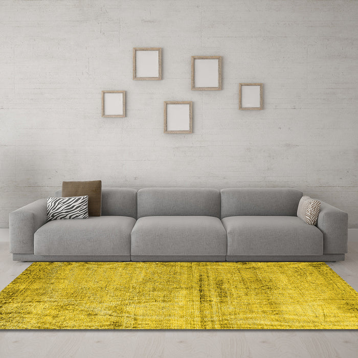 Machine Washable Persian Yellow Traditional Rug in a Living Room, wshtr3279yw
