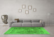 Machine Washable Persian Green Traditional Area Rugs in a Living Room,, wshtr3280grn