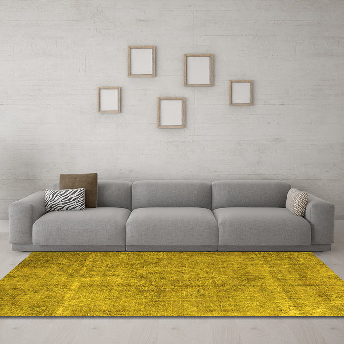 Machine Washable Persian Yellow Traditional Rug in a Living Room, wshtr3283yw