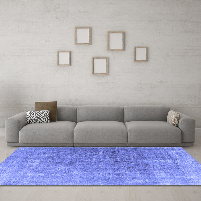 Machine Washable Persian Blue Traditional Rug in a Living Room, wshtr3284blu