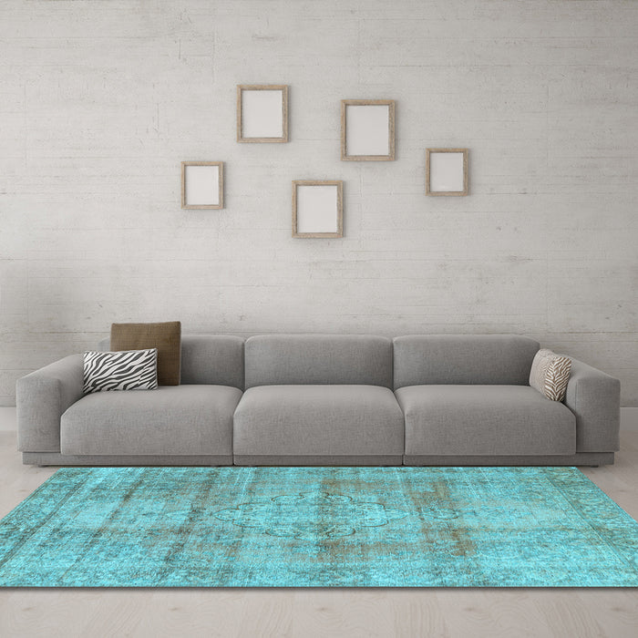 Machine Washable Persian Light Blue Traditional Rug in a Living Room, wshtr3285lblu