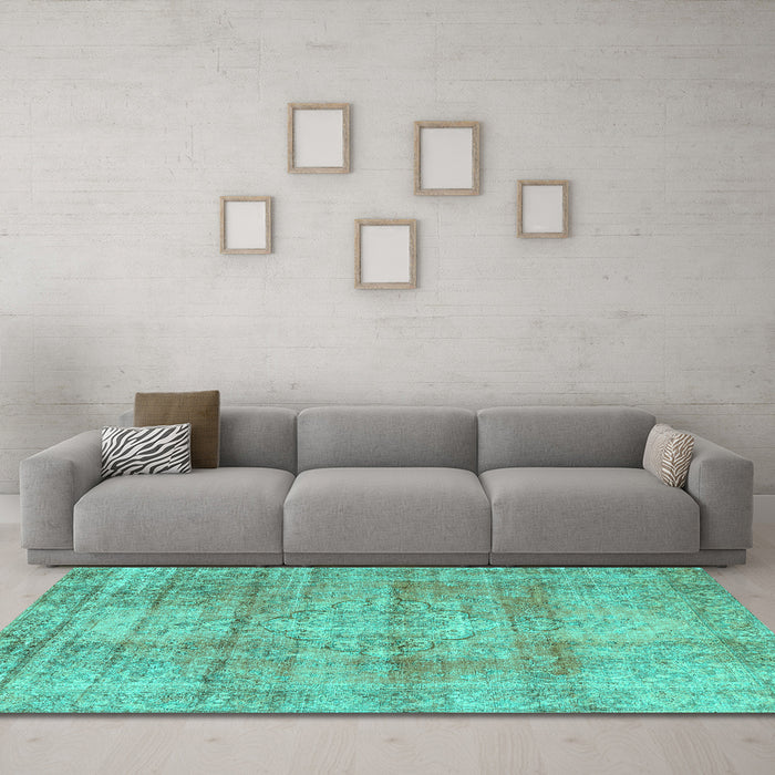 Machine Washable Persian Turquoise Traditional Area Rugs in a Living Room,, wshtr3285turq