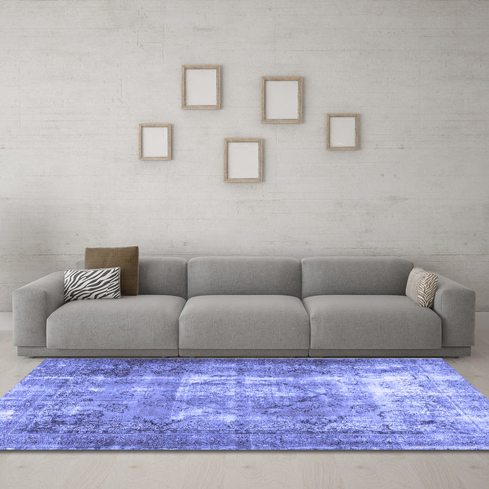 Machine Washable Persian Blue Traditional Rug in a Living Room, wshtr3286blu