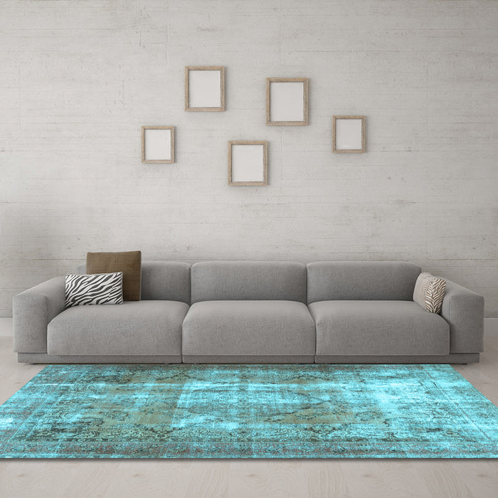 Machine Washable Persian Light Blue Traditional Rug in a Living Room, wshtr3286lblu