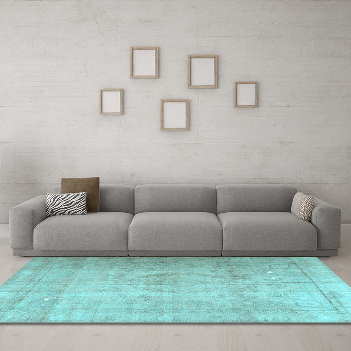 Machine Washable Persian Light Blue Traditional Rug in a Living Room, wshtr3287lblu