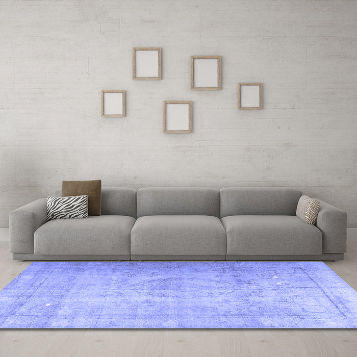 Machine Washable Persian Blue Traditional Rug in a Living Room, wshtr3287blu